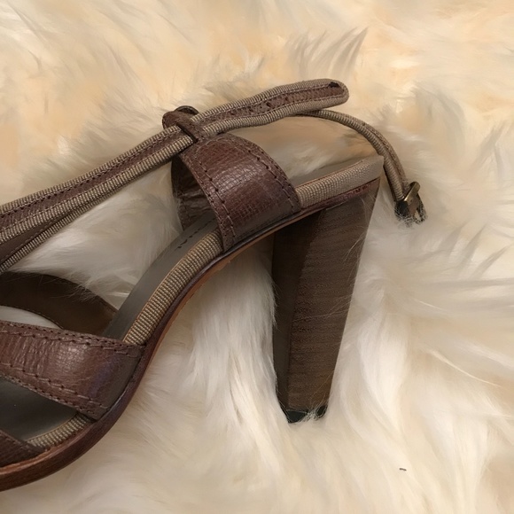 Costume Intn'l Fabric and Leather Heels (3.5") - Picture 5 of 11